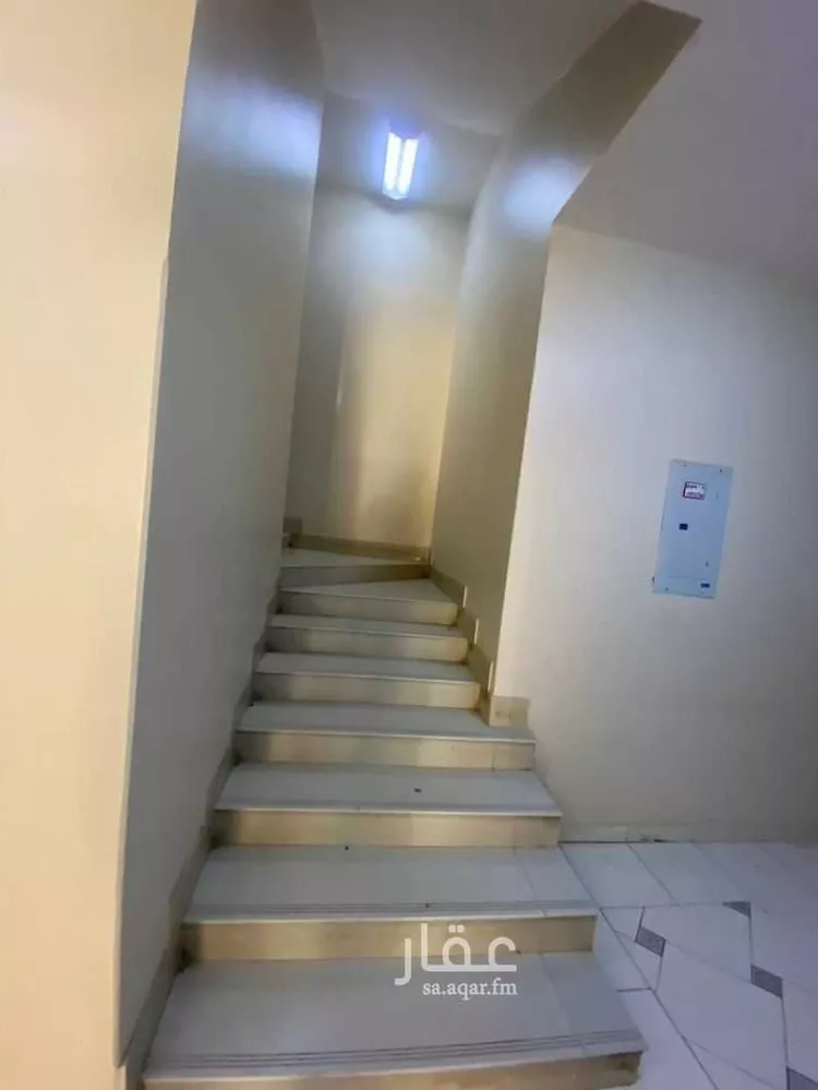 Building for Sale in Riyadh Al Yasmin 8