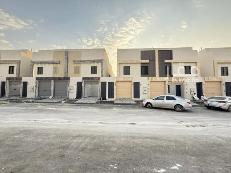 دور للبيع في شارع الجديعان, حي عكاظ, مدينة الرياض, منطقة الرياض صورة 3