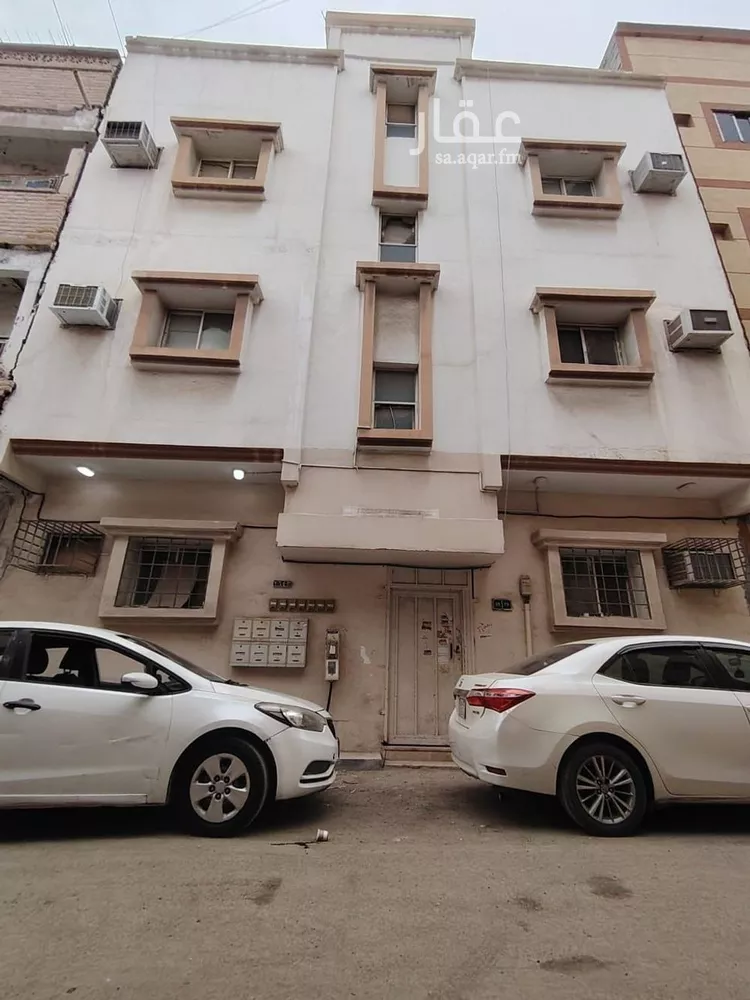 Building for Sale in Dammam Al Badiyah