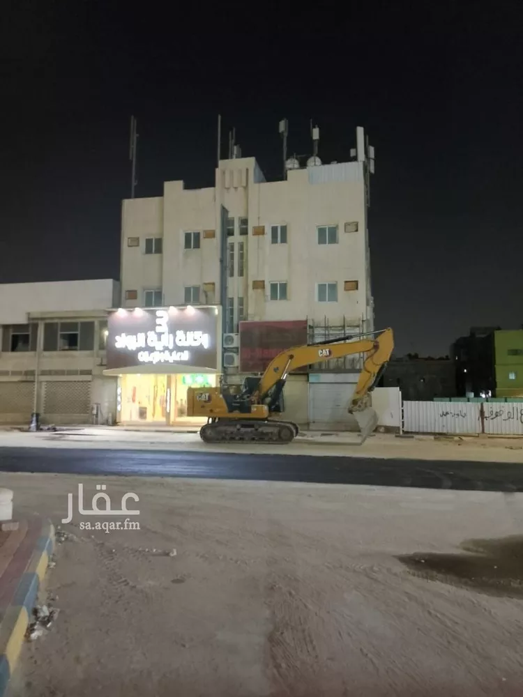 عمارة للإيجار في شارع الثامن عشر, حي البادية, مدينة الدمام, المنطقة الشرقية