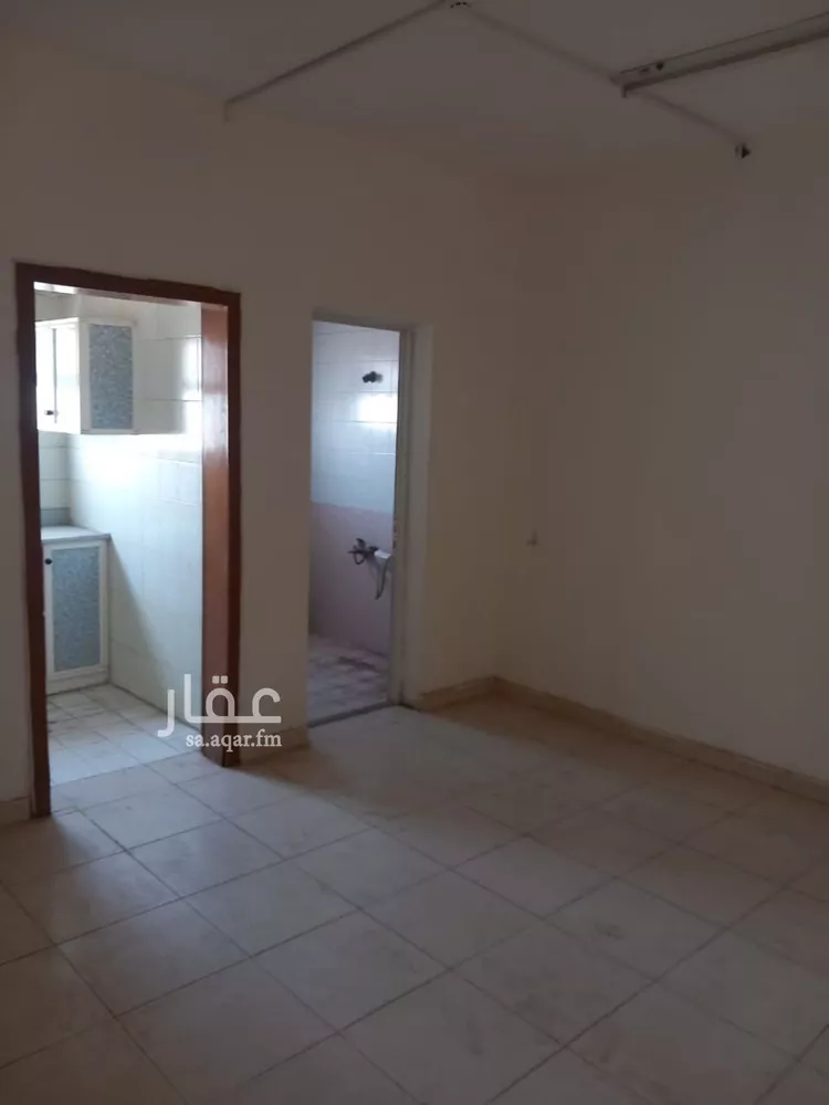 دور للإيجار في شارع طريق الظهران الجبيل السريع, حي الخضرية, مدينة الدمام, المنطقة الشرقية صورة 4