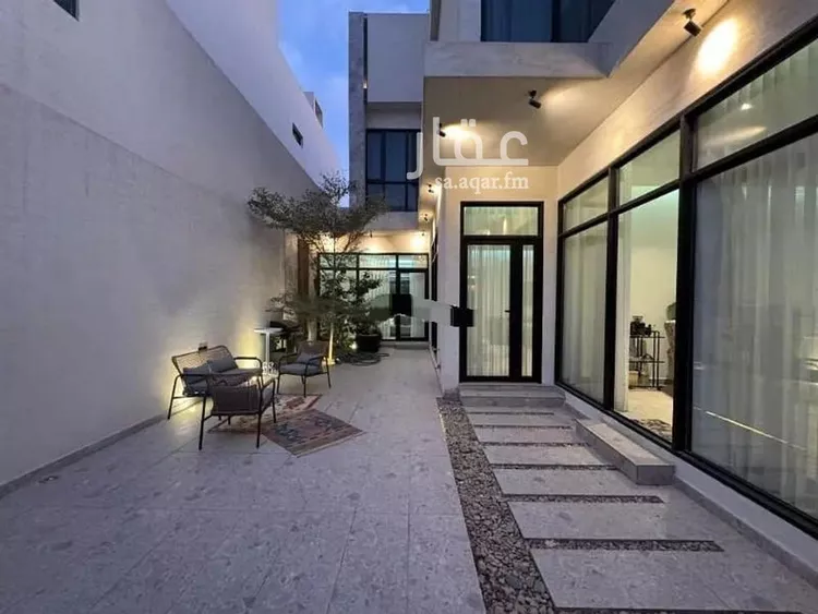 فيلا للبيع في شارع ابان بن سعيد, حي الصدفة, مدينة الدمام, المنطقة الشرقية