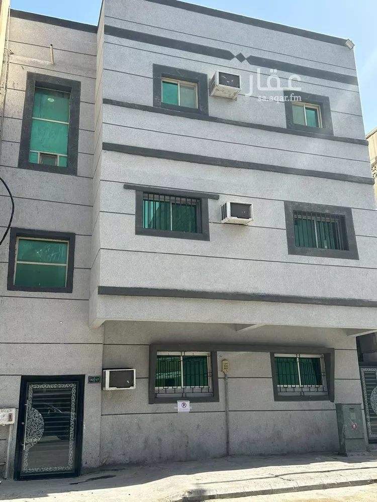 عمارة للبيع في شارع الامير سلطان بن عبد العزيز, حي البادية, مدينة الدمام, المنطقة الشرقية