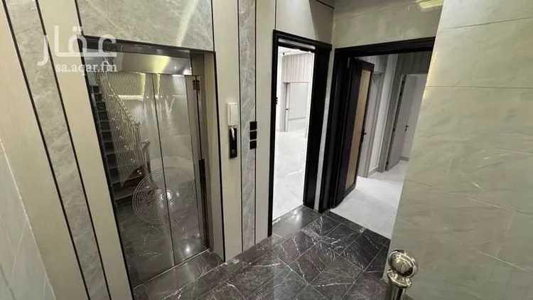 دور للبيع في شارع عبدالله ال عواض, حي الغدير, مدينة أبها, منطقة عسير صورة 3