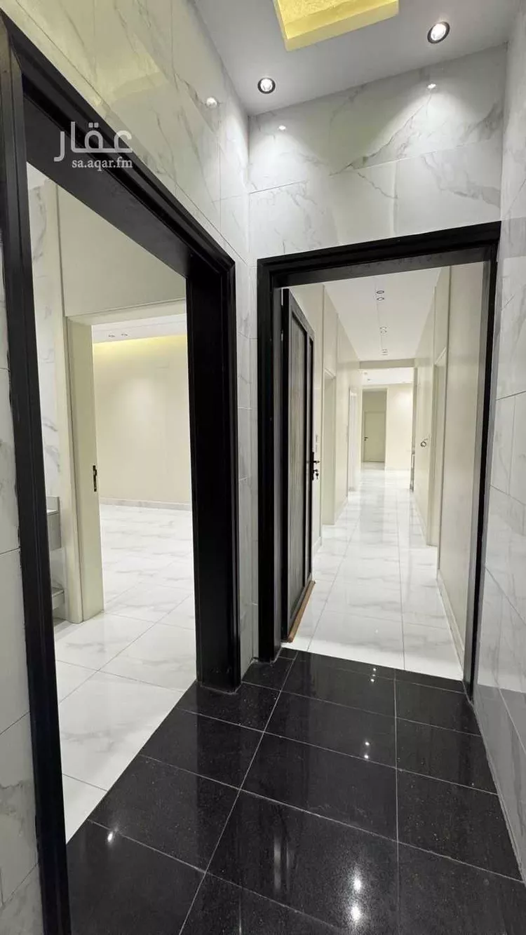 دور للبيع في شارع عبدالله ال عواض, حي الغدير, مدينة أبها, منطقة عسير صورة 4