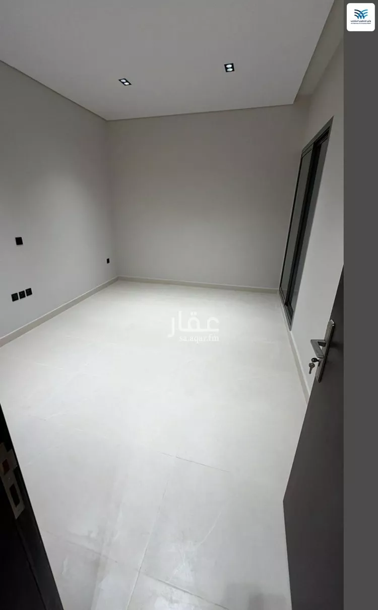 Floor for Sale in Riyadh Ash Sharq 6