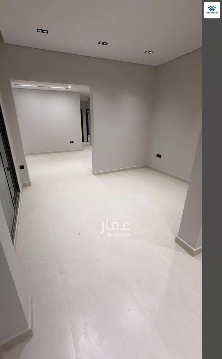 Floor for Sale in Riyadh Ash Sharq 11