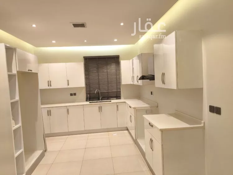 شقة للإيجار في شارع الشيخ عبدالله بن جبرين, حي القيروان, مدينة الرياض, منطقة الرياض