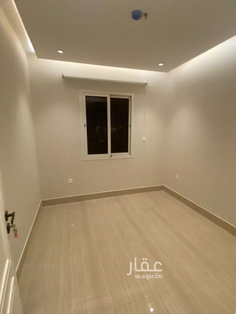 شقة للإيجار في شارع الامير مقرن بن عبدالعزيز, حي مغرزات, مدينة الرياض, منطقة الرياض صورة 5