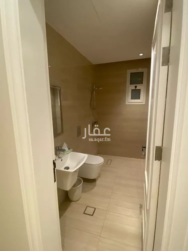 شقة للإيجار في شارع الامير مقرن بن عبدالعزيز, حي مغرزات, مدينة الرياض, منطقة الرياض صورة 4