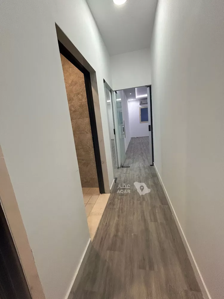 Commercial Office for Rent in Riyadh Al Yarmouk 10