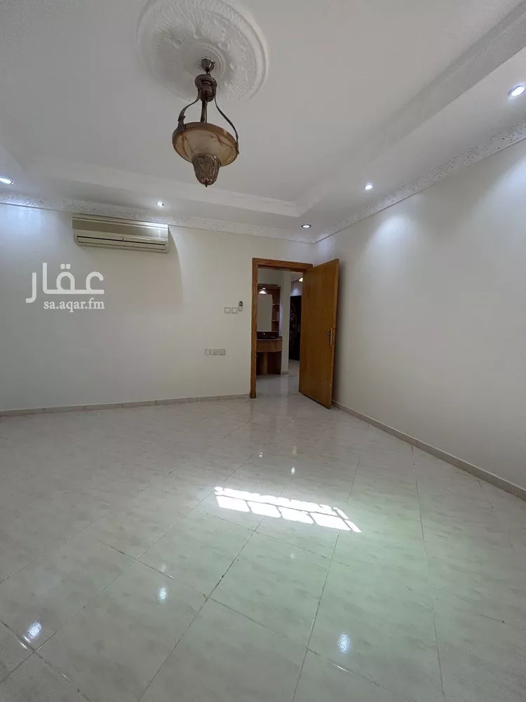 شقة للإيجار في شارع عبدالله بن قيس, حي إشبيلية, مدينة الرياض, منطقة الرياض صورة 4