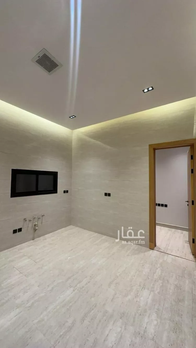 Floor for Rent in Riyadh Al Qadisiyah 7