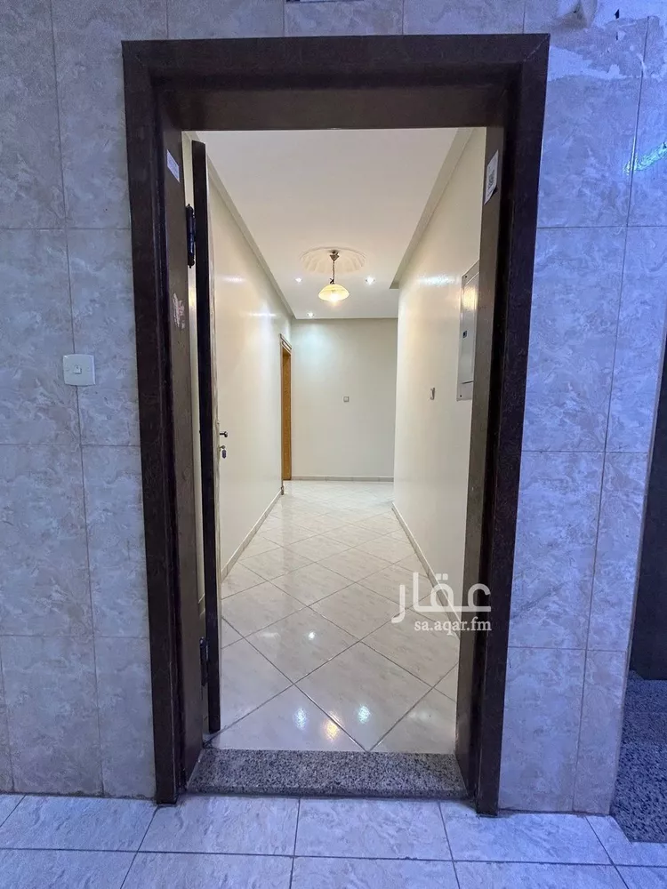شقة للإيجار في شارع عبدالله بن قيس, حي إشبيلية, مدينة الرياض, منطقة الرياض صورة 2