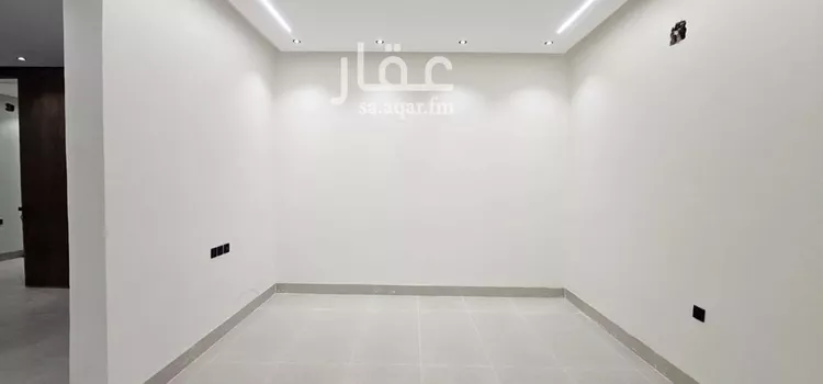 فيلا للبيع في شارع النفوذ, حي عكاظ, مدينة الرياض, منطقة الرياض صورة 2