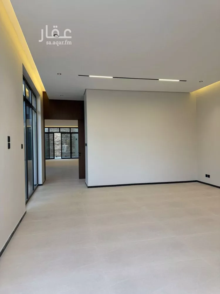 فيلا للبيع في شارع احمد بن حسين الشغدري, حي العارض, مدينة الرياض, منطقة الرياض صورة 3