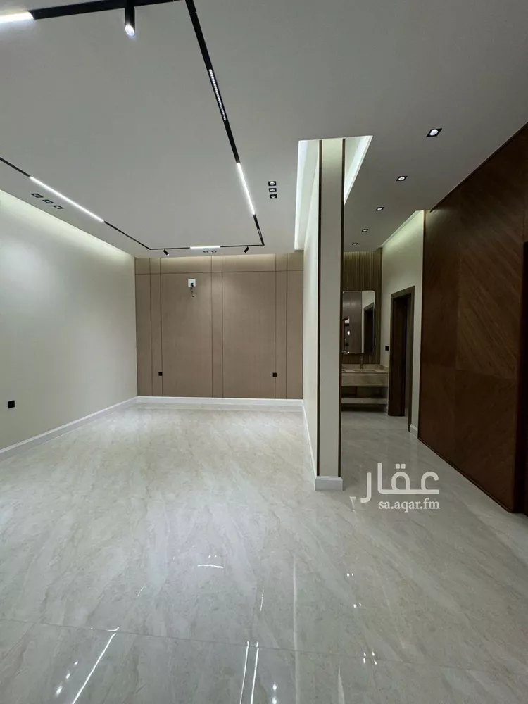 دور للبيع في شارع عمر المالكي, حي العارض, مدينة الرياض, منطقة الرياض صورة 3