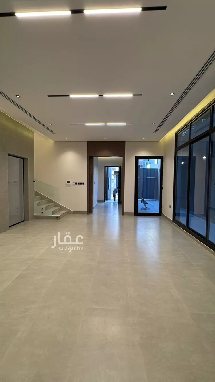 فيلا للبيع في شارع أبي بكر بن أبي الدنيا, حي العارض, مدينة الرياض, منطقة الرياض صورة 2