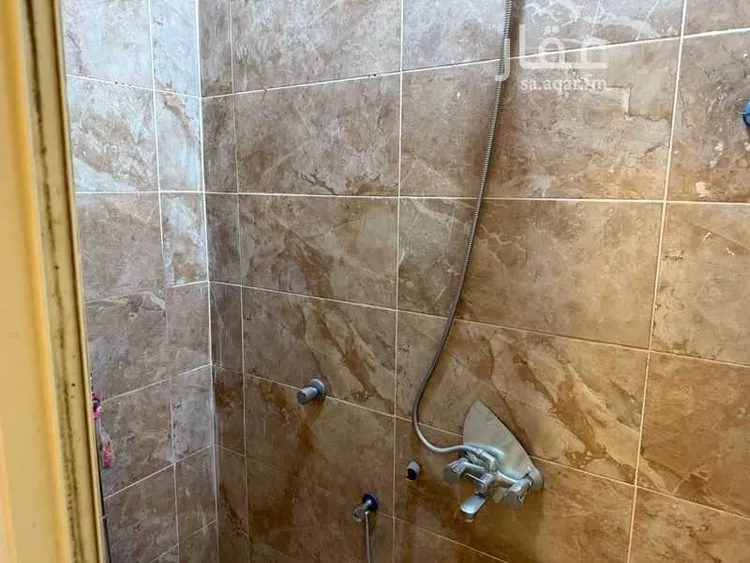 غرفة للإيجار في شارع طريق الملك عبدالعزيز, حي اليرموك, مدينة الرس, منطقة القصيم صورة 5