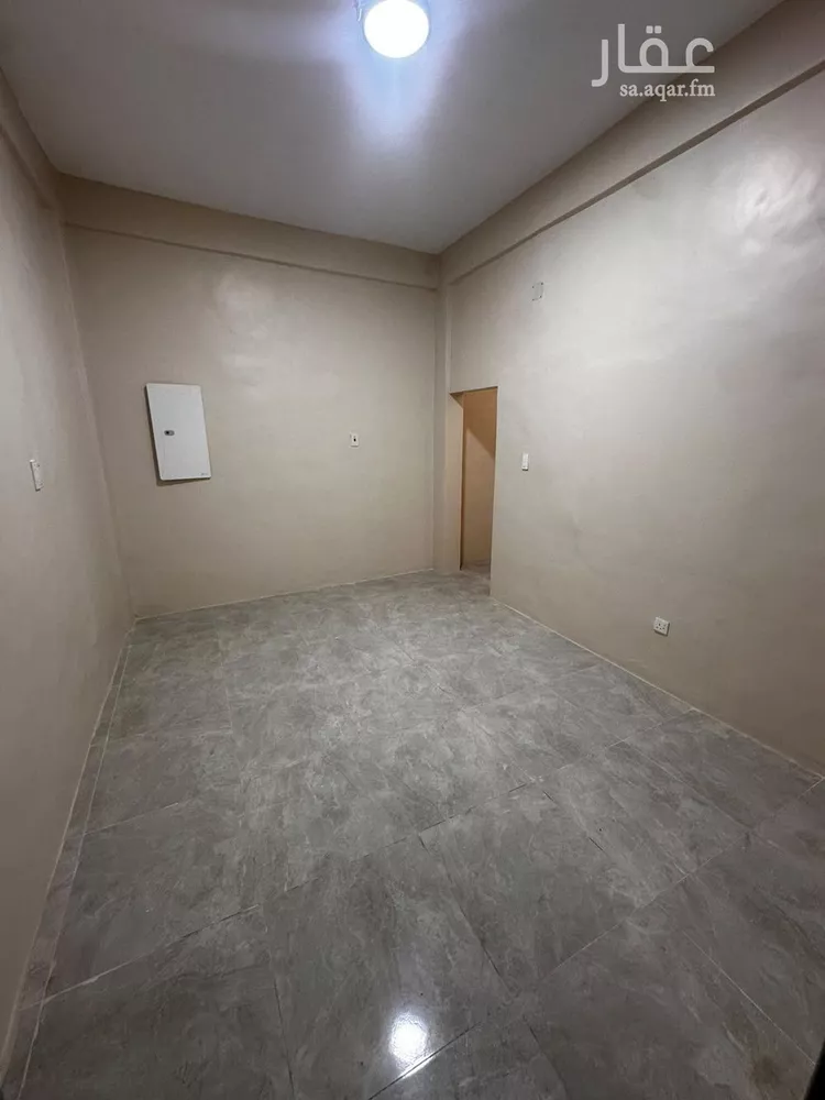 Building for Rent in Dammam Al Souq 6
