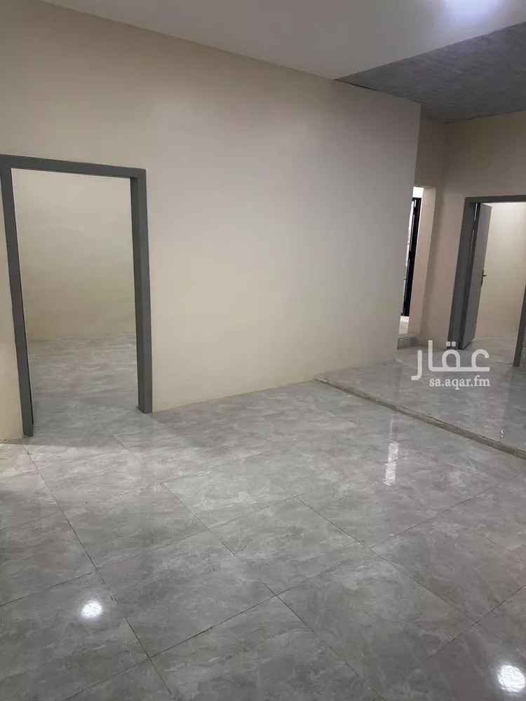 Building for Rent in Dammam Al Souq 9