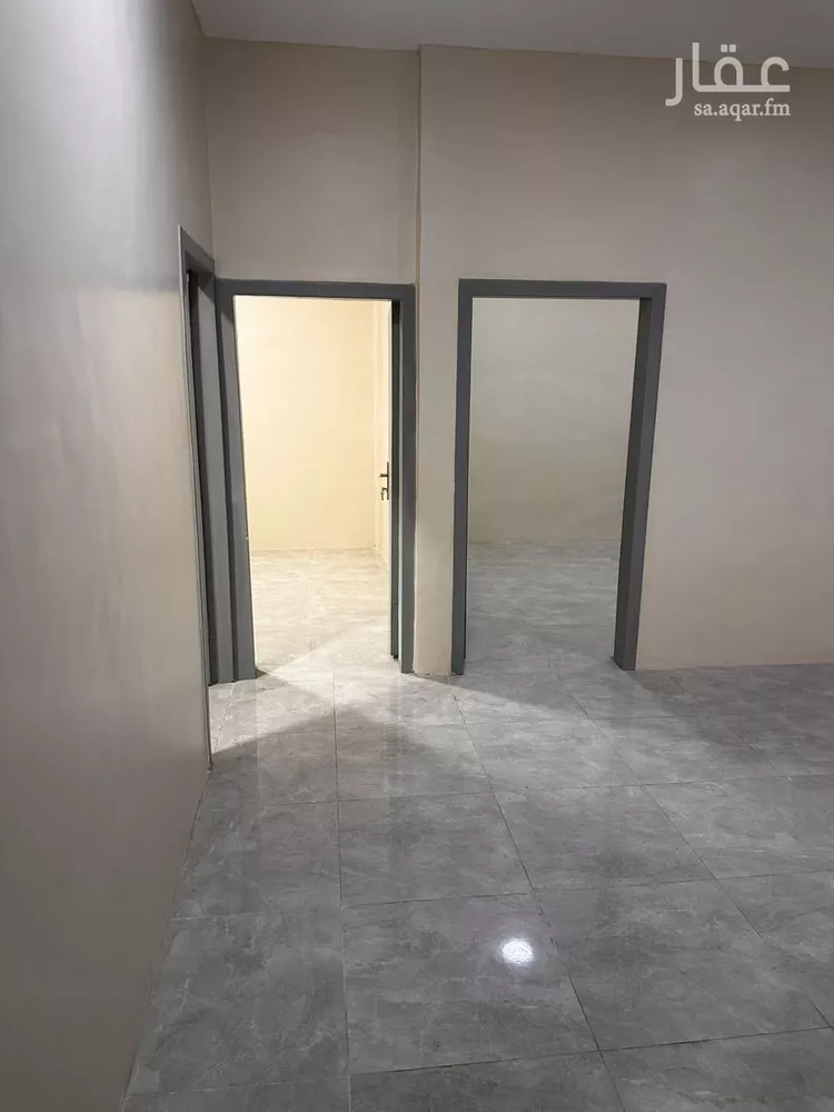Building for Rent in Dammam Al Souq 10