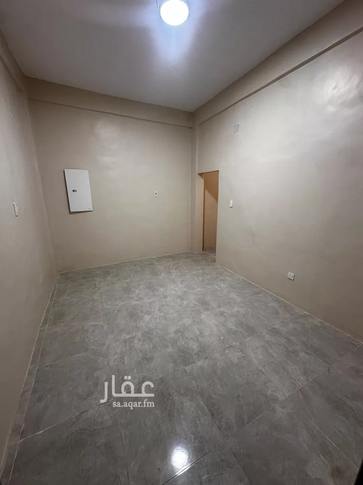 Building for Rent in Dammam Al Souq 21