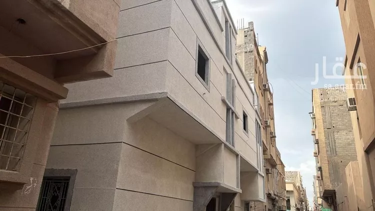 عمارة للبيع في حي النخيل, مدينة الدمام, المنطقة الشرقية 1 صورة