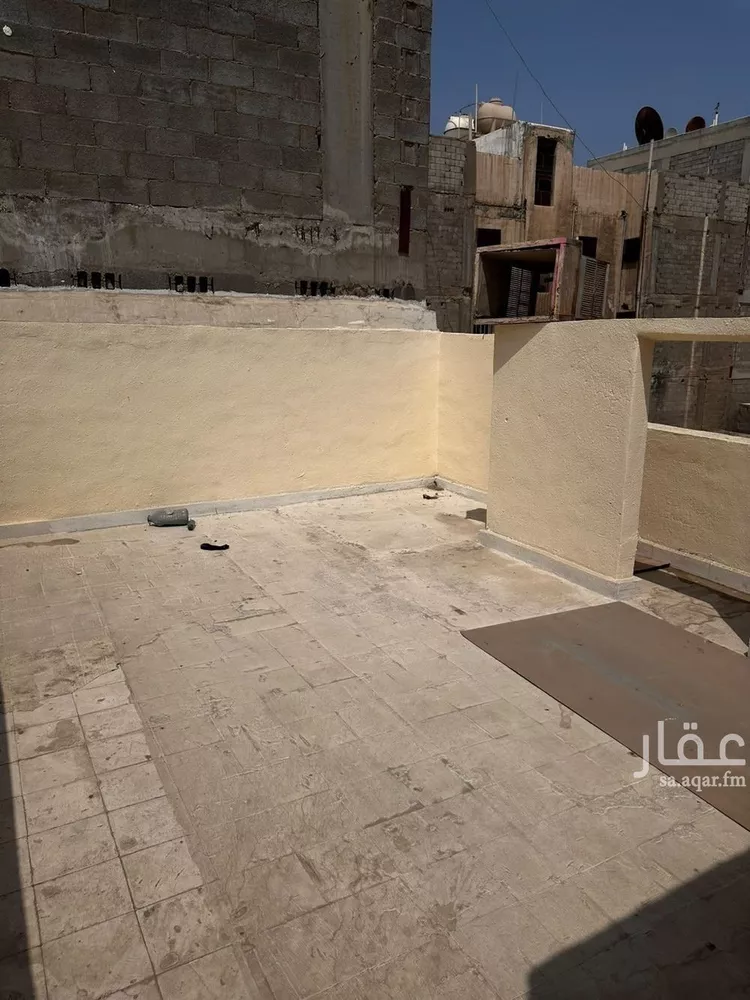 Building for Rent in Dammam Al Souq 18