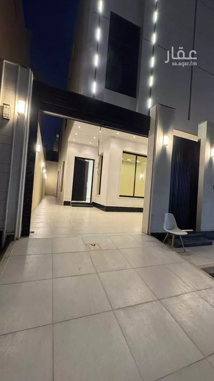 دور للبيع في شارع الحسين بن رواحة, حي الرمال, مدينة الرياض, منطقة الرياض صورة 2