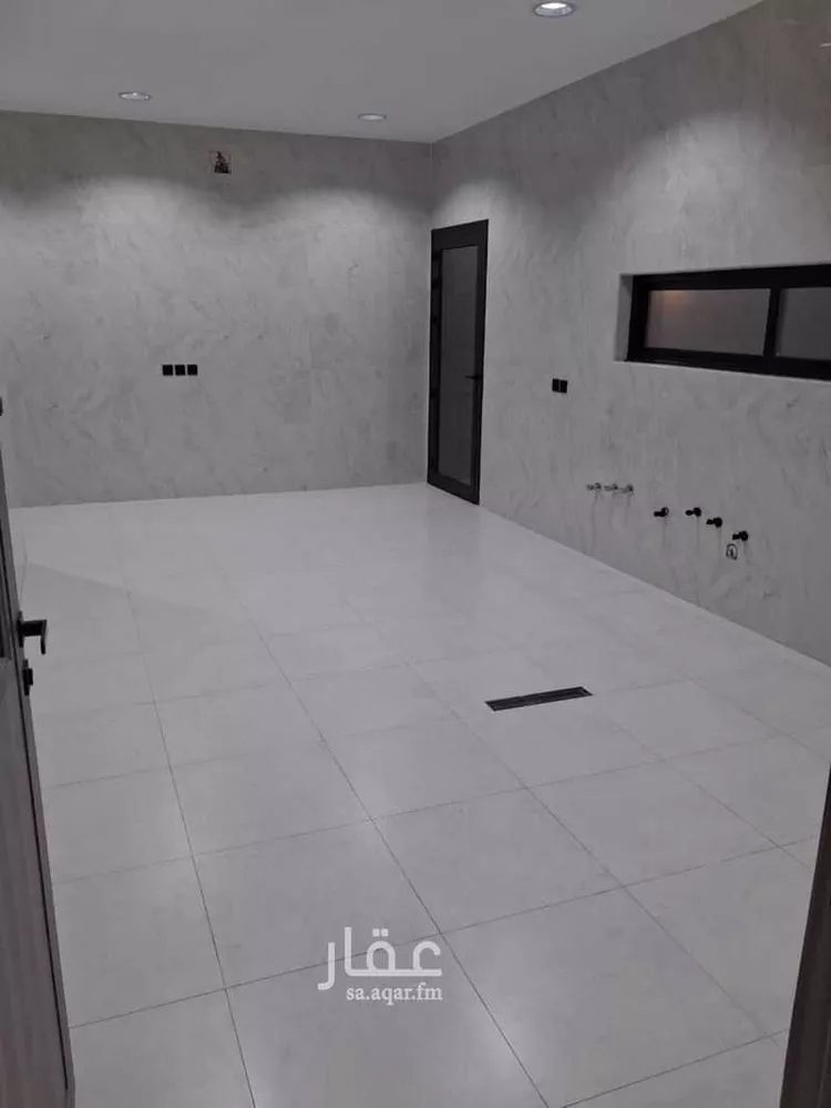 فيلا للبيع في شارع النهضة, حي الشعلة, مدينة الدمام, المنطقة الشرقية صورة 2