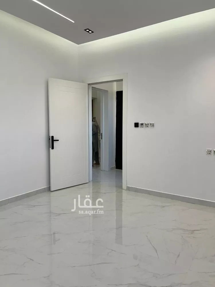 Floor for Sale in Riyadh Al Janadriyah صورة 2