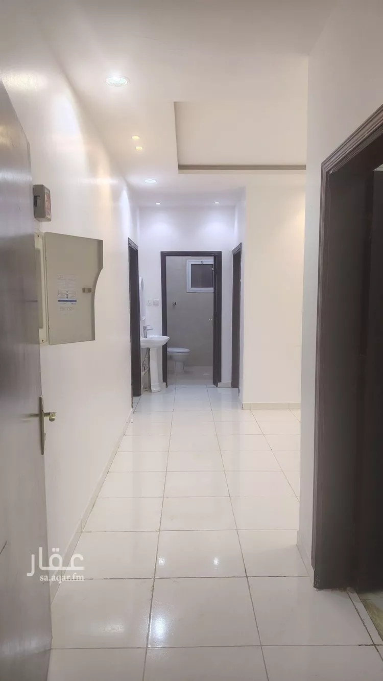 شقة للإيجار في شارع ابن الزبير الغرناطي, حي الرمال, مدينة الرياض, منطقة الرياض