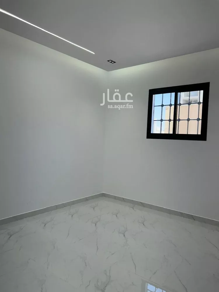 Floor for Sale in Riyadh Al Janadriyah صورة 3