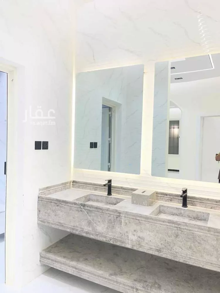 دور للبيع في شارع رقم 143, حي الجنادرية, مدينة الرياض, منطقة الرياض 23