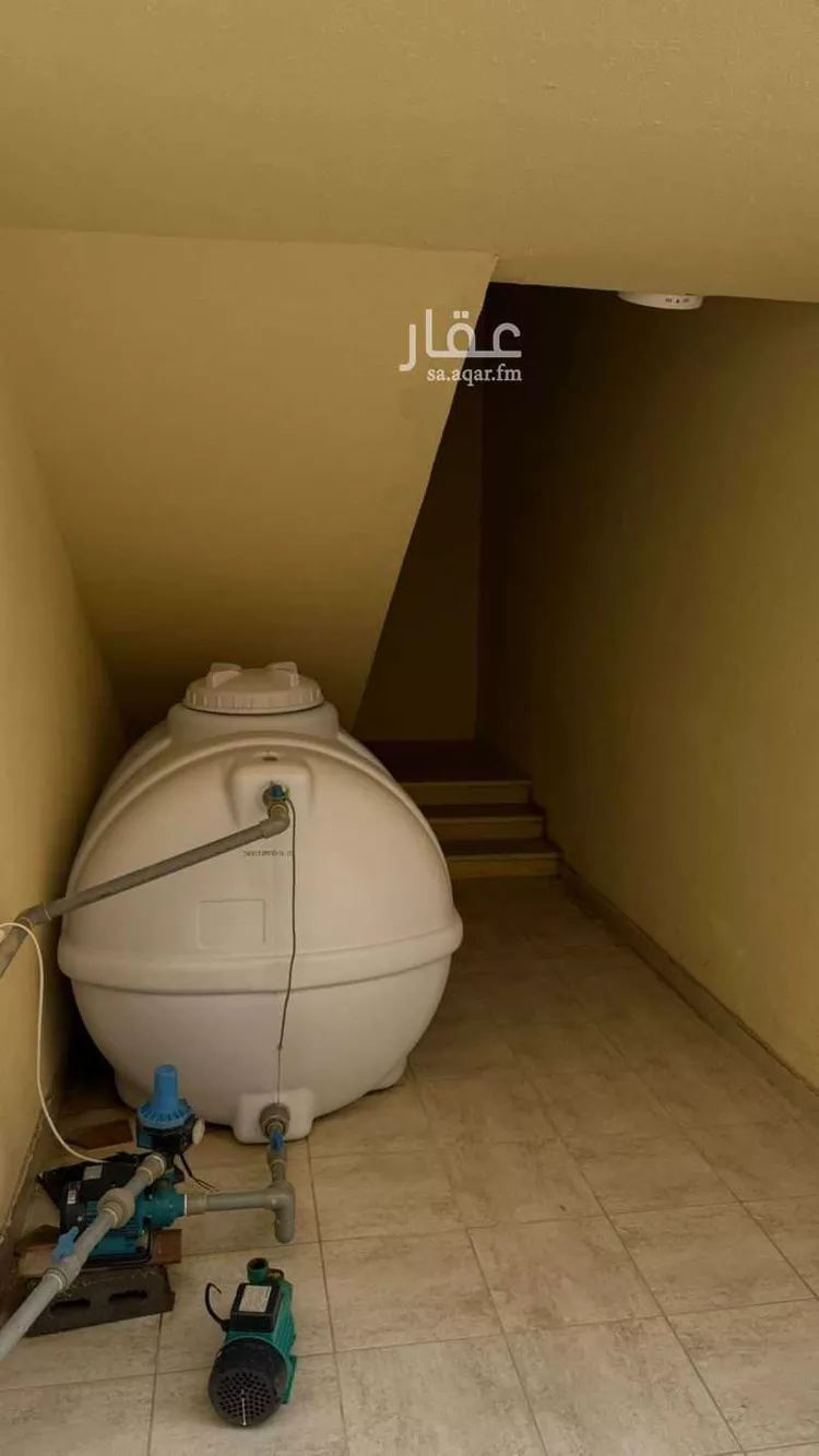 دور للبيع في شارع عيسى بن اوس ، حي الشراع ، الخبر ، الخبر
