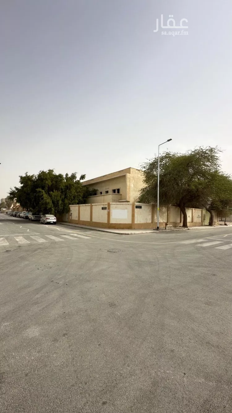 عمارة للبيع في شارع ابي العلاء المعري, حي الملز, مدينة الرياض, منطقة الرياض