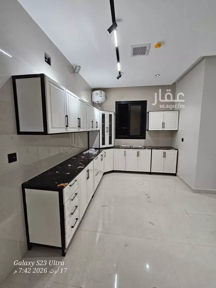 Building for Rent in Riyadh Dhahrat Laban صورة 2