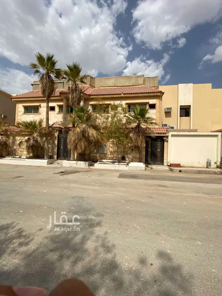 فيلا للبيع في شارع أبي جعفر الحسيني, حي العريجاء الأوسط, مدينة الرياض, منطقة الرياض صورة 2