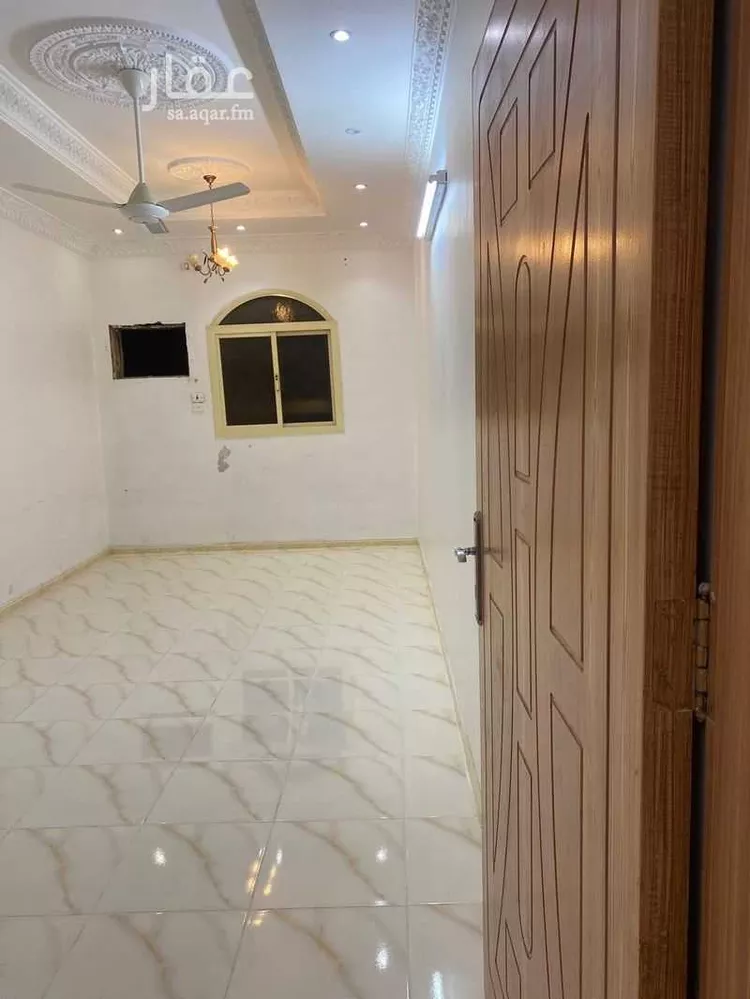 شقة للإيجار في شارع اوس ابن خالد ابن عبيد ، حي مثمله ، الطائف ، الطائف