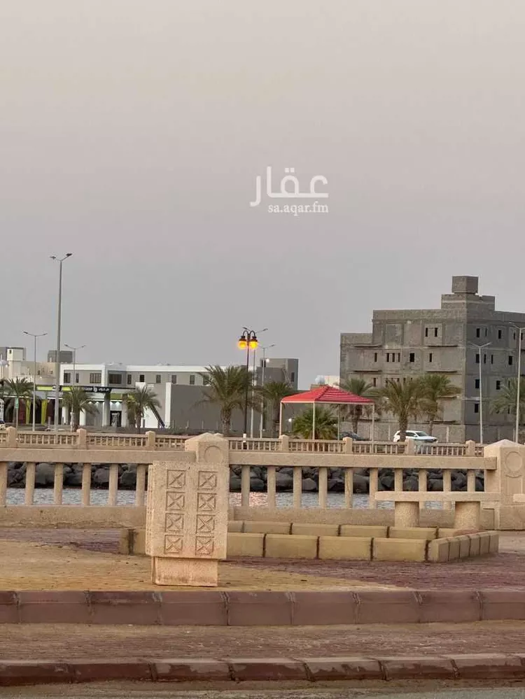عمارة للبيع في شارع الملك فهد , حي الشاطئ 1, مدينة القنفذة, منطقة مكة المكرمة صورة 2