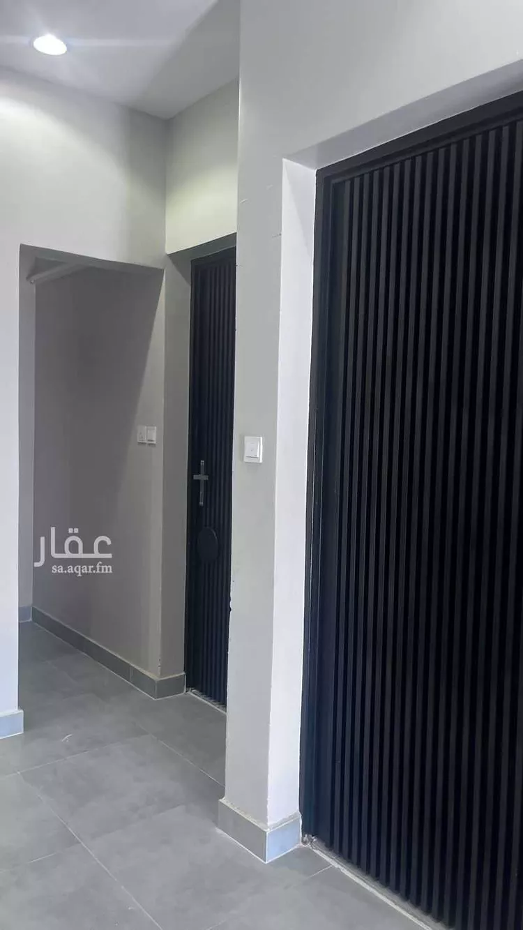 شقة للإيجار في شارع الربيع بن زياد بن الربيع الحارثي ، العقيق ، العقيق