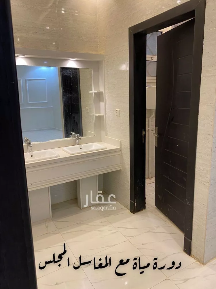 فيلا للإيجار في شارع يوسف نعمة الله, حي عكاظ, مدينة الرياض, منطقة الرياض صورة 4
