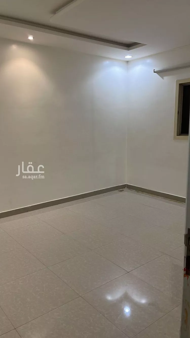 شقة للإيجار في شارع حسين بن صديق دحلان, حي عكاظ, مدينة الرياض, منطقة الرياض