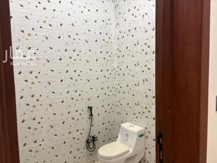 فيلا للإيجار في شارع يوسف نعمة الله, حي عكاظ, مدينة الرياض, منطقة الرياض صورة 4