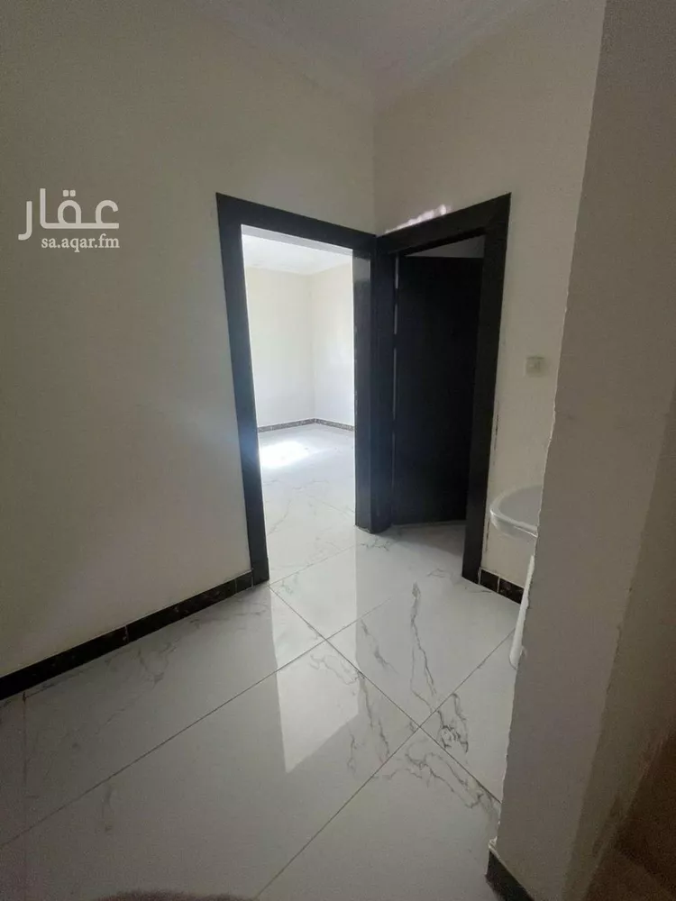 فيلا للإيجار في شارع وادي المسيلة, حي بدر, مدينة الرياض, منطقة الرياض صورة 3