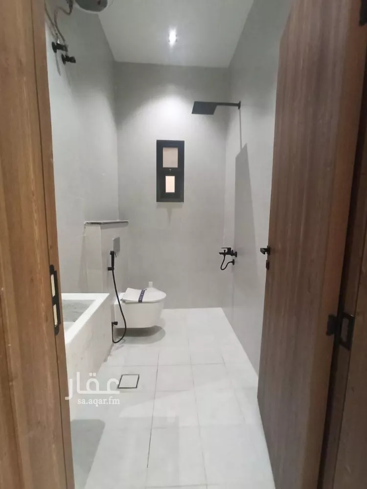 Floor for Sale in Riyadh Tuwaiq 14