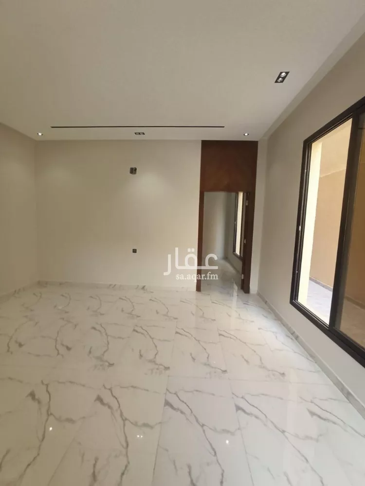 Floor for Sale in Riyadh Tuwaiq 12