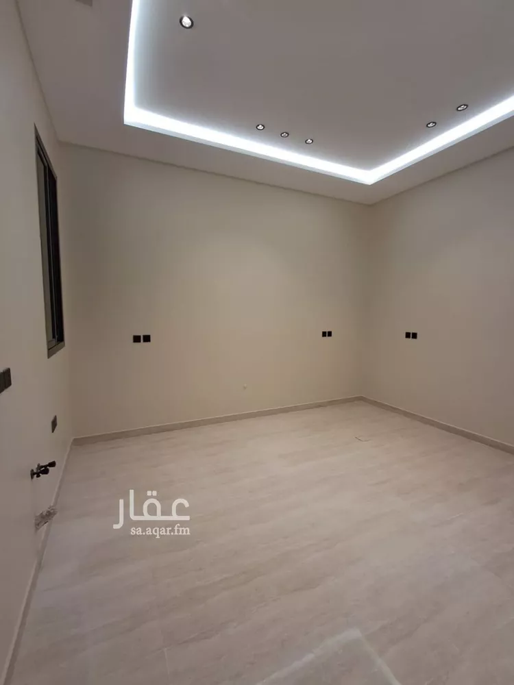 Floor for Sale in Riyadh Dirab 8