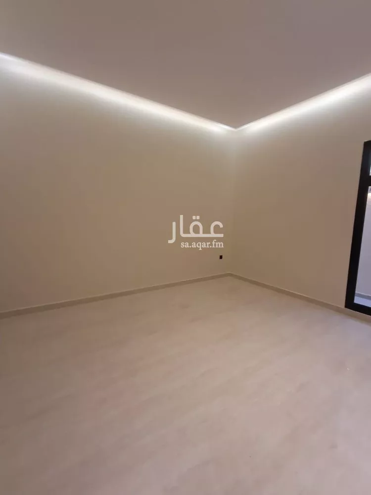 Floor for Sale in Riyadh Dirab 12